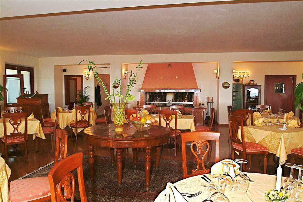 Hotel La Dolce Vita Кавайон-Веронезе Экстерьер фото